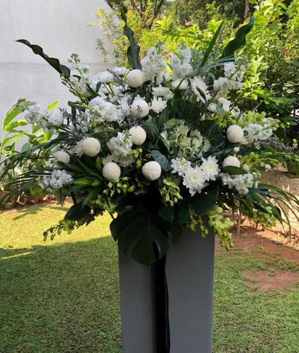 White Haven Memorial Wreath